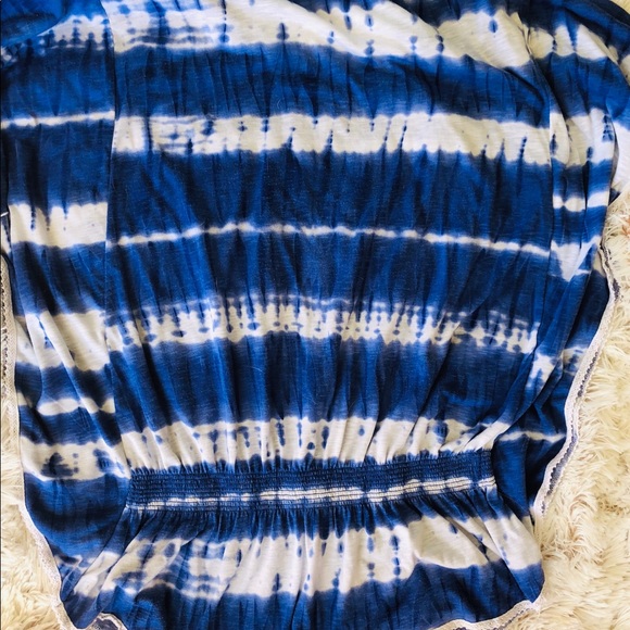 Tunic Top - Picture 2 of 3